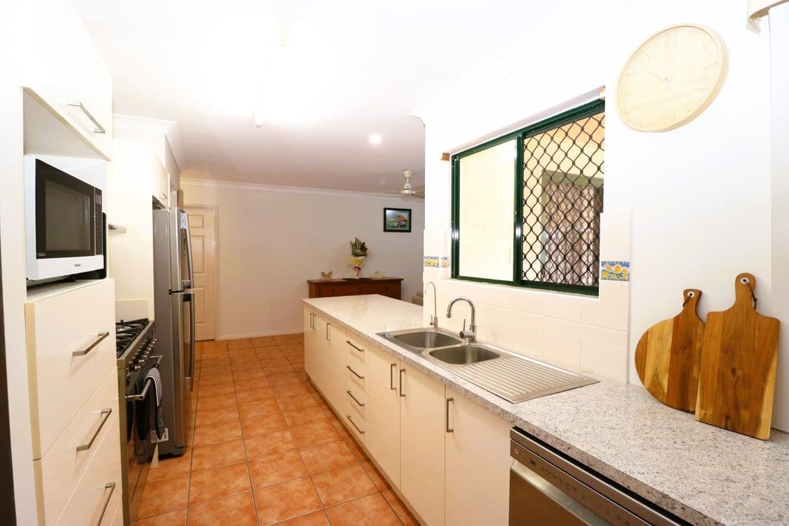 4 Harley Drive, AYR, QLD 4807, Ayr - Thumbnail 4