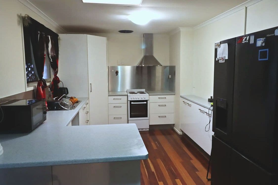54 Broadhurst Street, CHILDERS, QLD 4660, Childers - Thumbnail 3