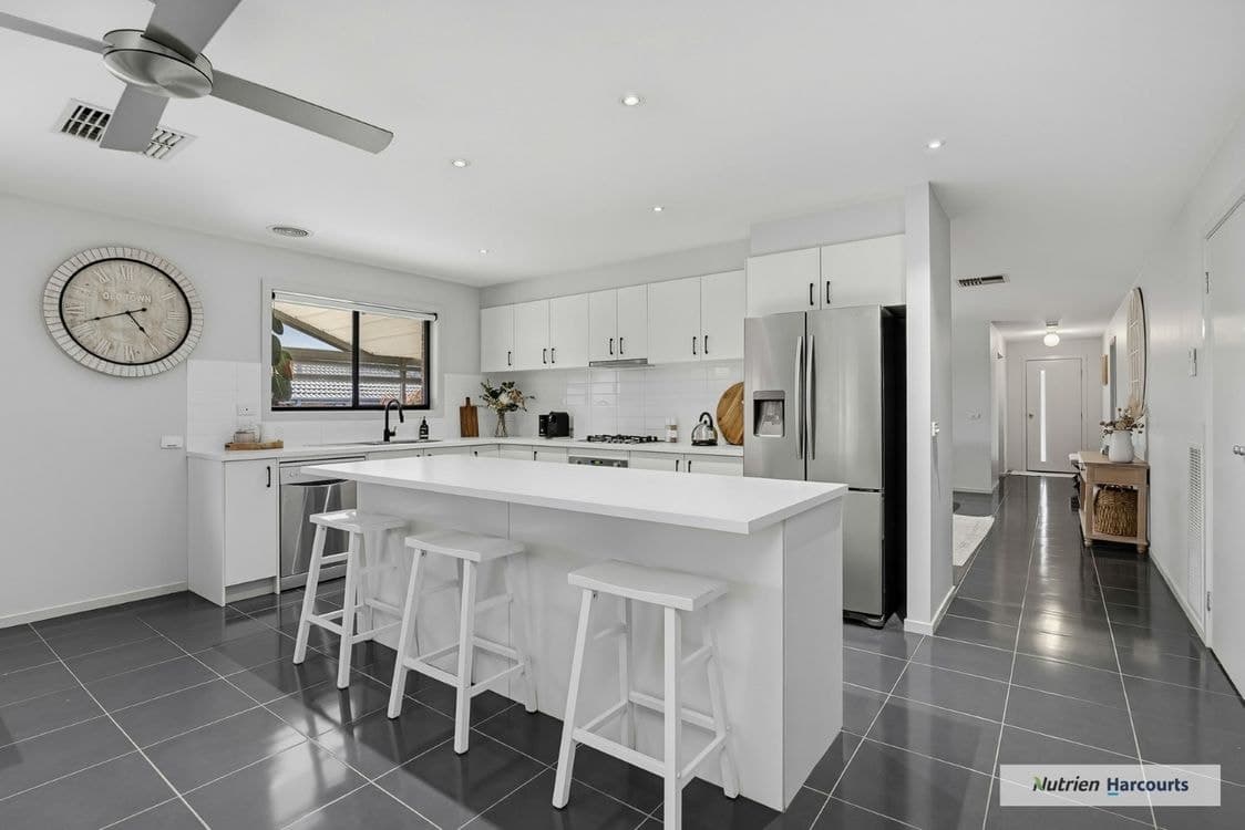6 Violet Lane, BROADFORD, VIC 3658, Broadford - Thumbnail 4