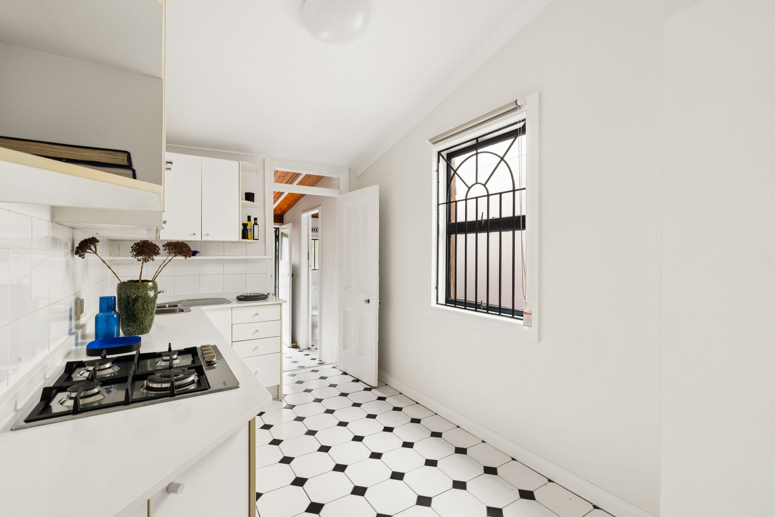 104 Simmons Street, Enmore - Thumbnail 6