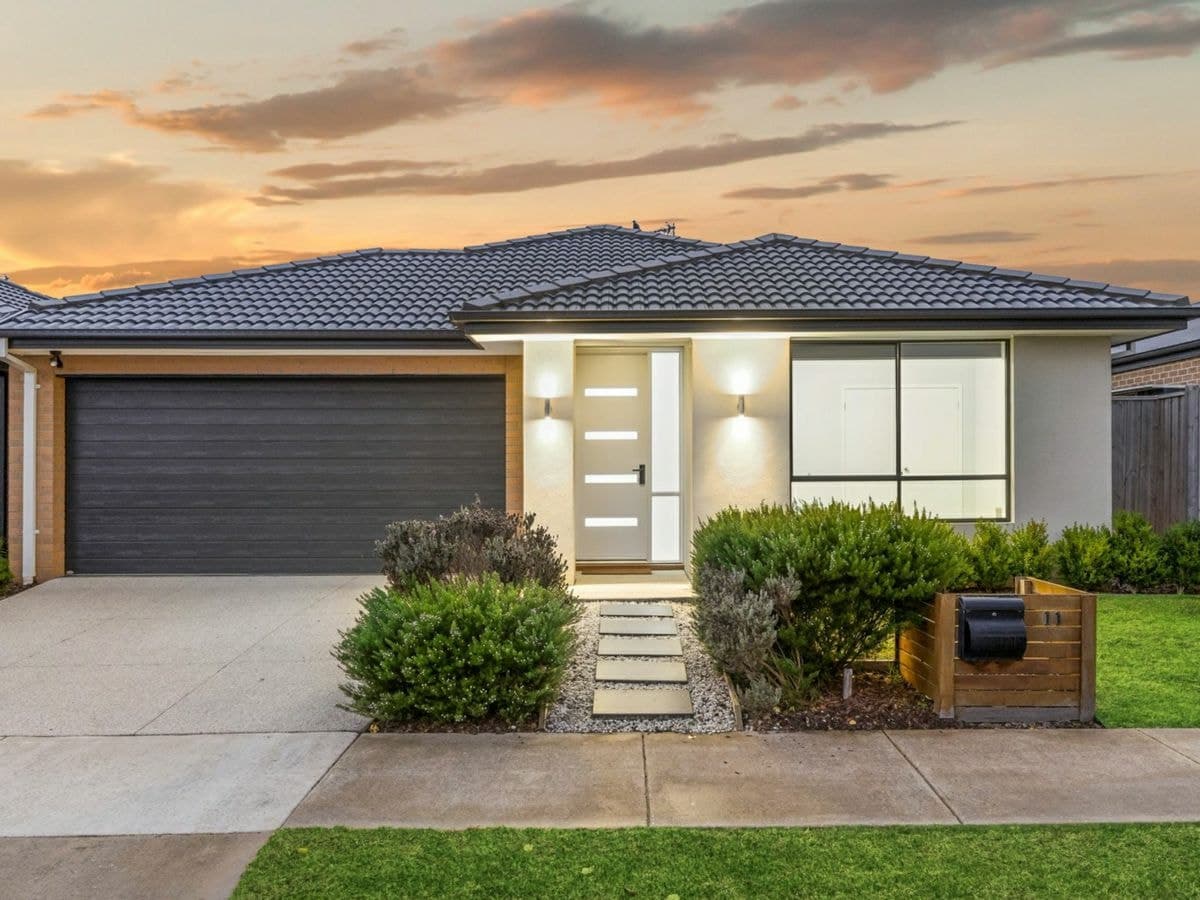 11 Devereux Way, CHARLEMONT, Charlemont - Image 1