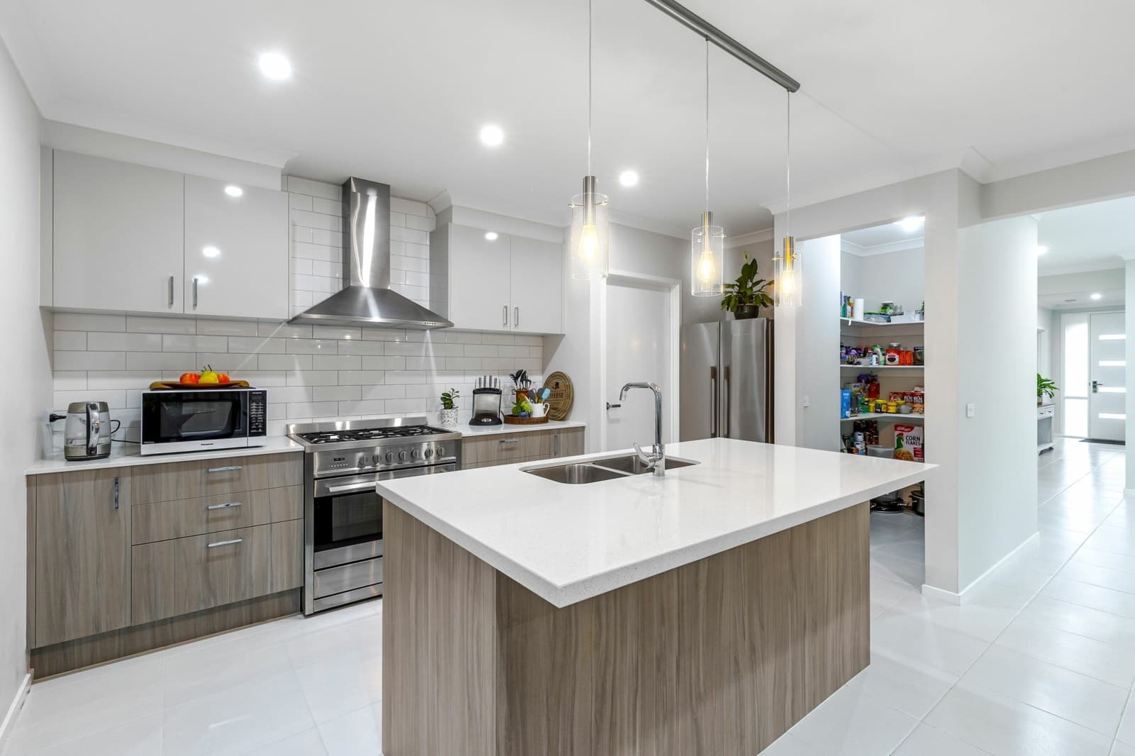 11 Devereux Way, CHARLEMONT, Charlemont - Thumbnail 2