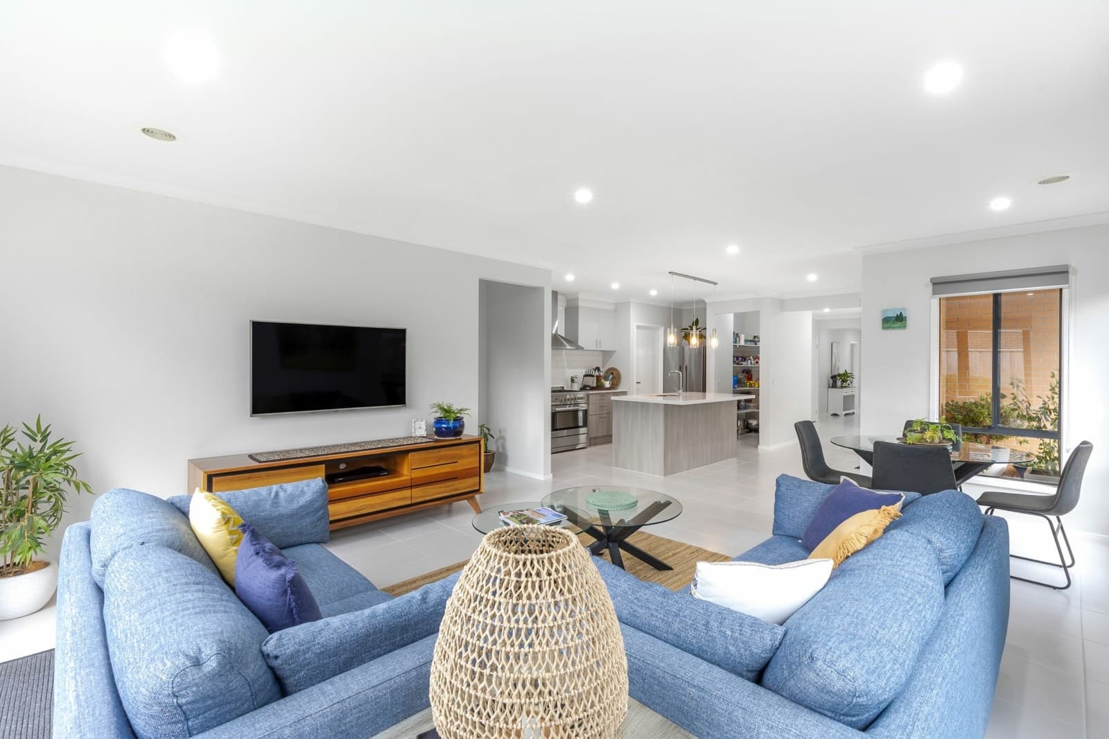 11 Devereux Way, CHARLEMONT, Charlemont - Thumbnail 3