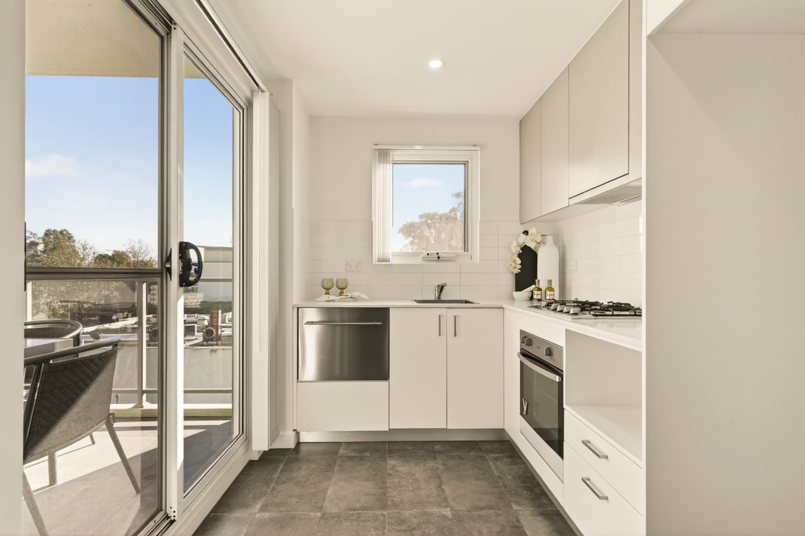 303/15-17 Old Northern Road, BAULKHAM HILLS, Baulkham Hills - Thumbnail 5