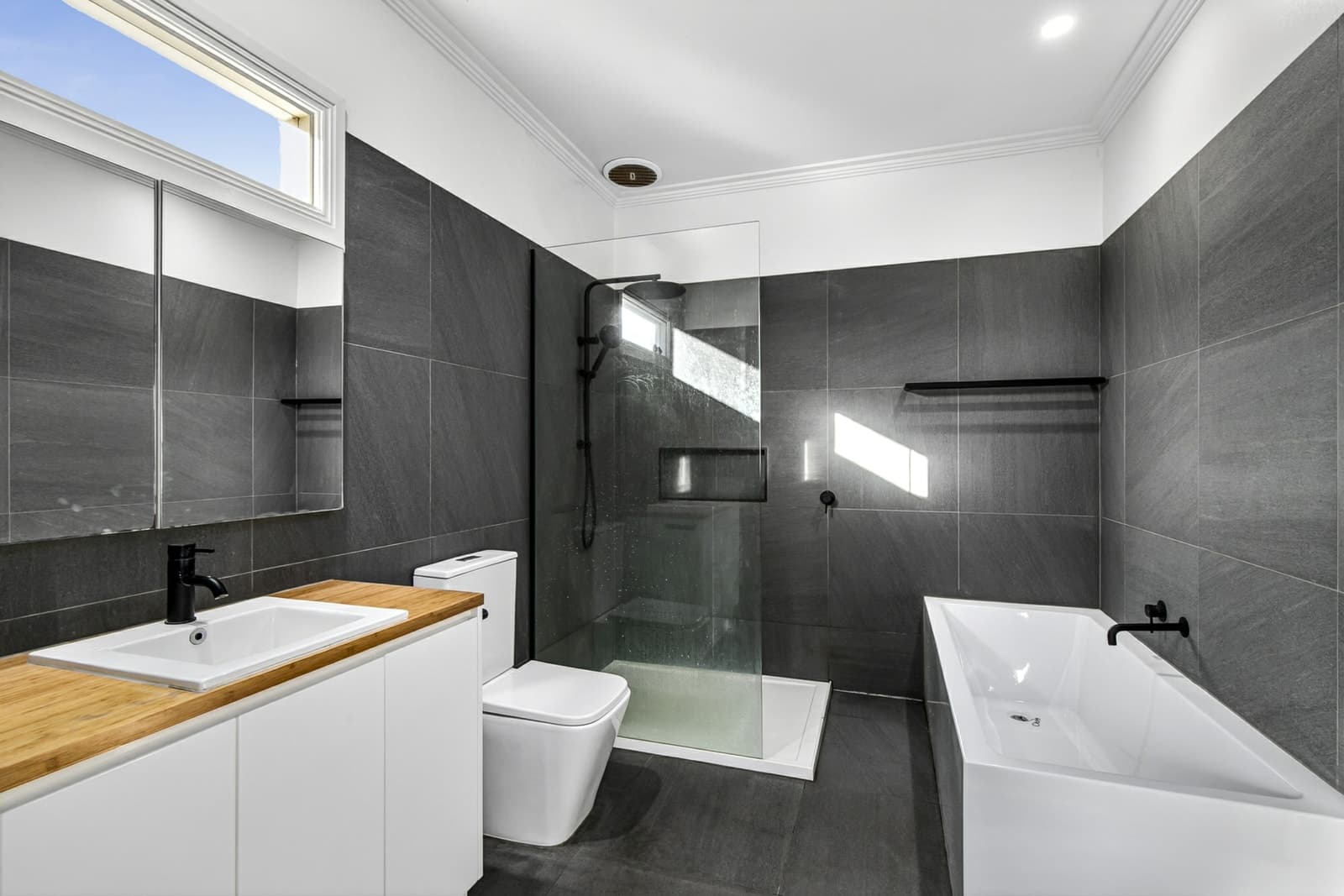 36 Pavo Street, BELMONT, Belmont - Thumbnail 6