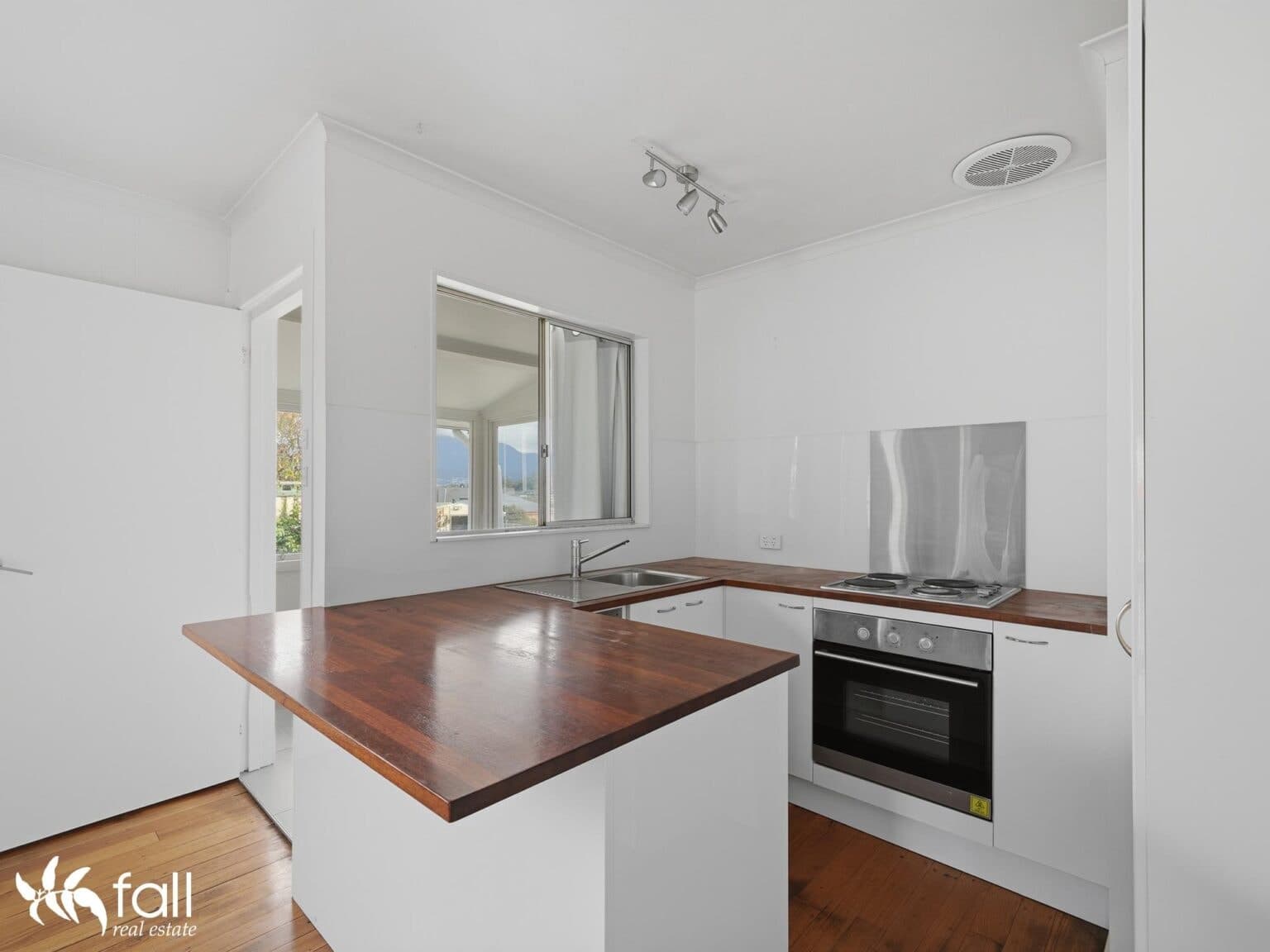 1/18 La Perouse Street, WARRANE TAS 7018, Warrane - Image 1