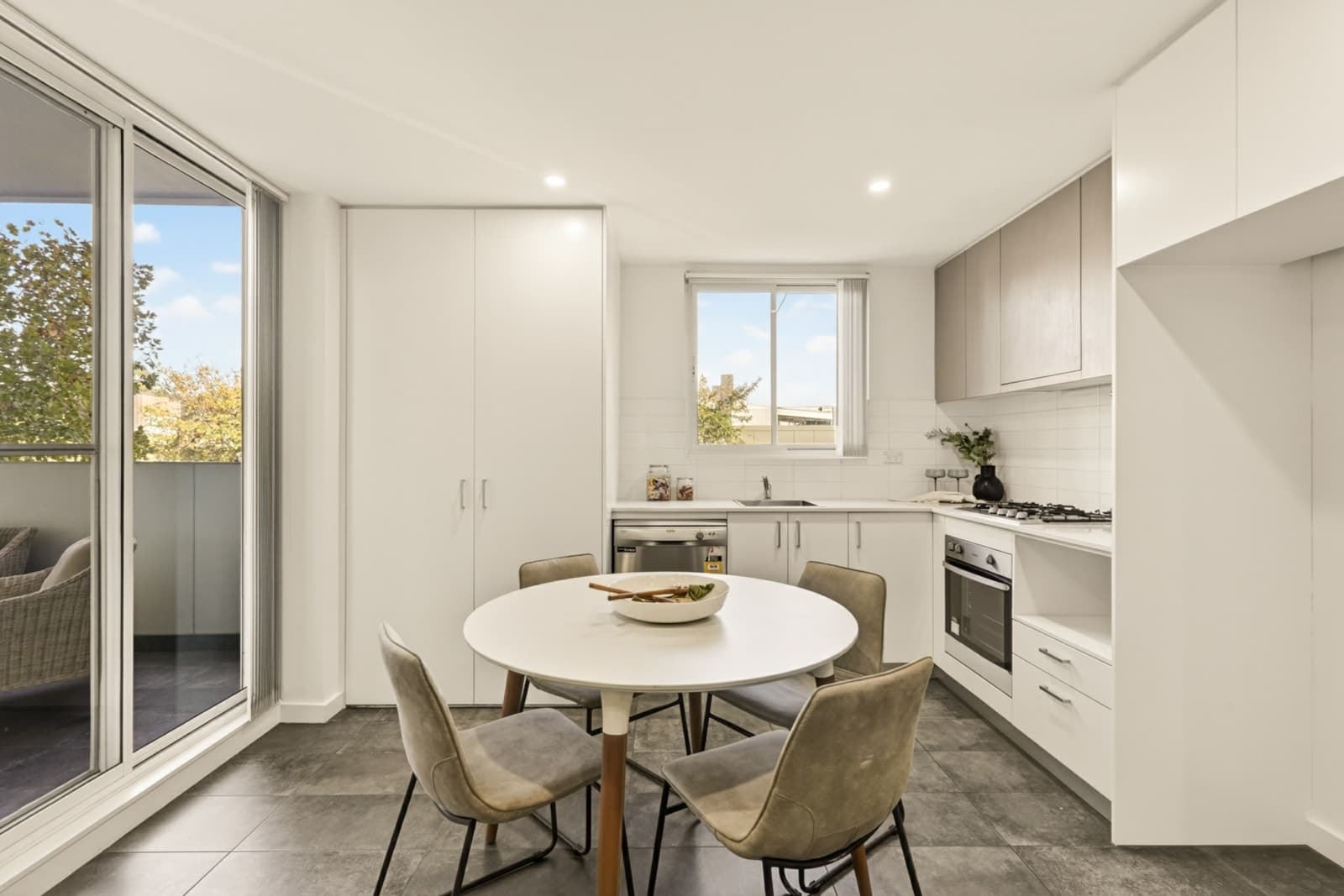 108 & 109/15-17 Old Northern Road, BAULKHAM HILLS, Baulkham Hills - Thumbnail 6