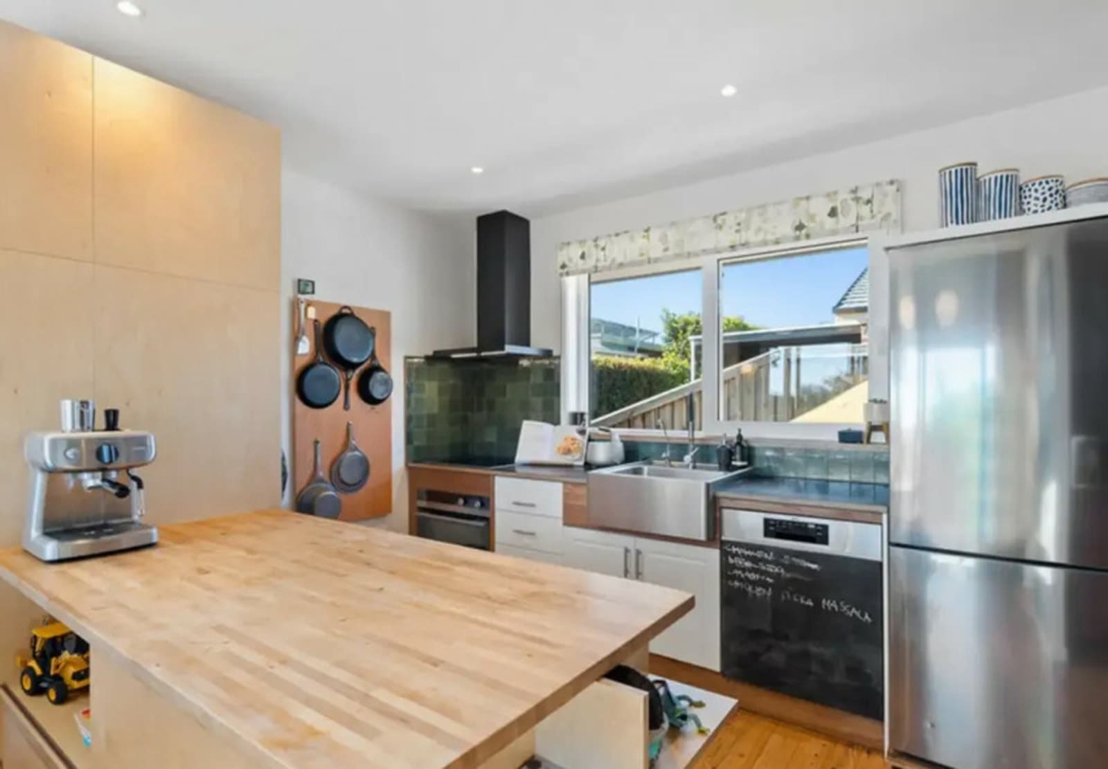 12 Evelyn Crescent, BEROWRA HEIGHTS, Berowra Heights - Thumbnail 5