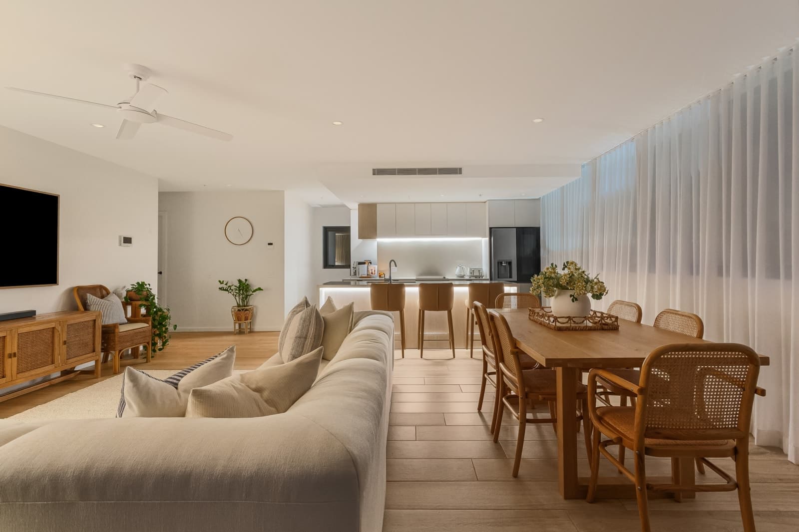 208/2 Mawarra Street,Palm Beach, Palm Beach - Image 1