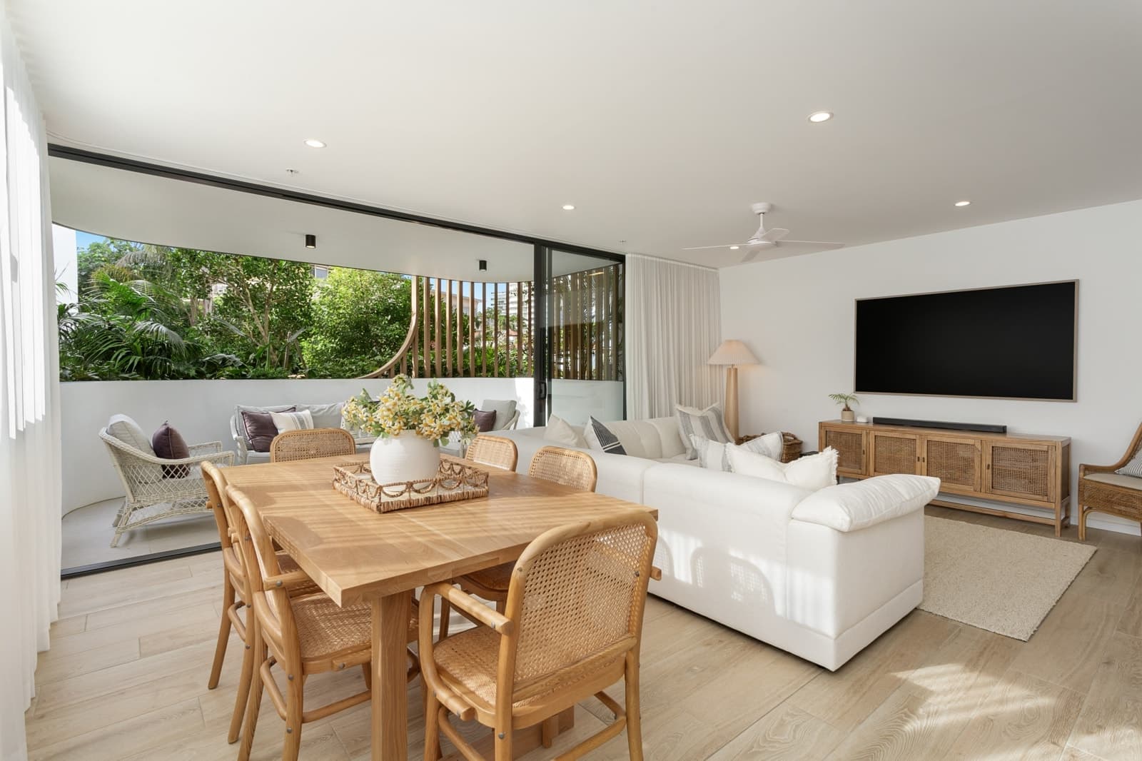 208/2 Mawarra Street, PALM BEACH, Palm Beach - Thumbnail 4