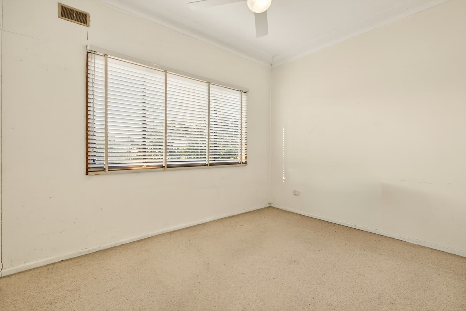 26 Page Street, WENTWORTHVILLE, Wentworthville - Thumbnail 3