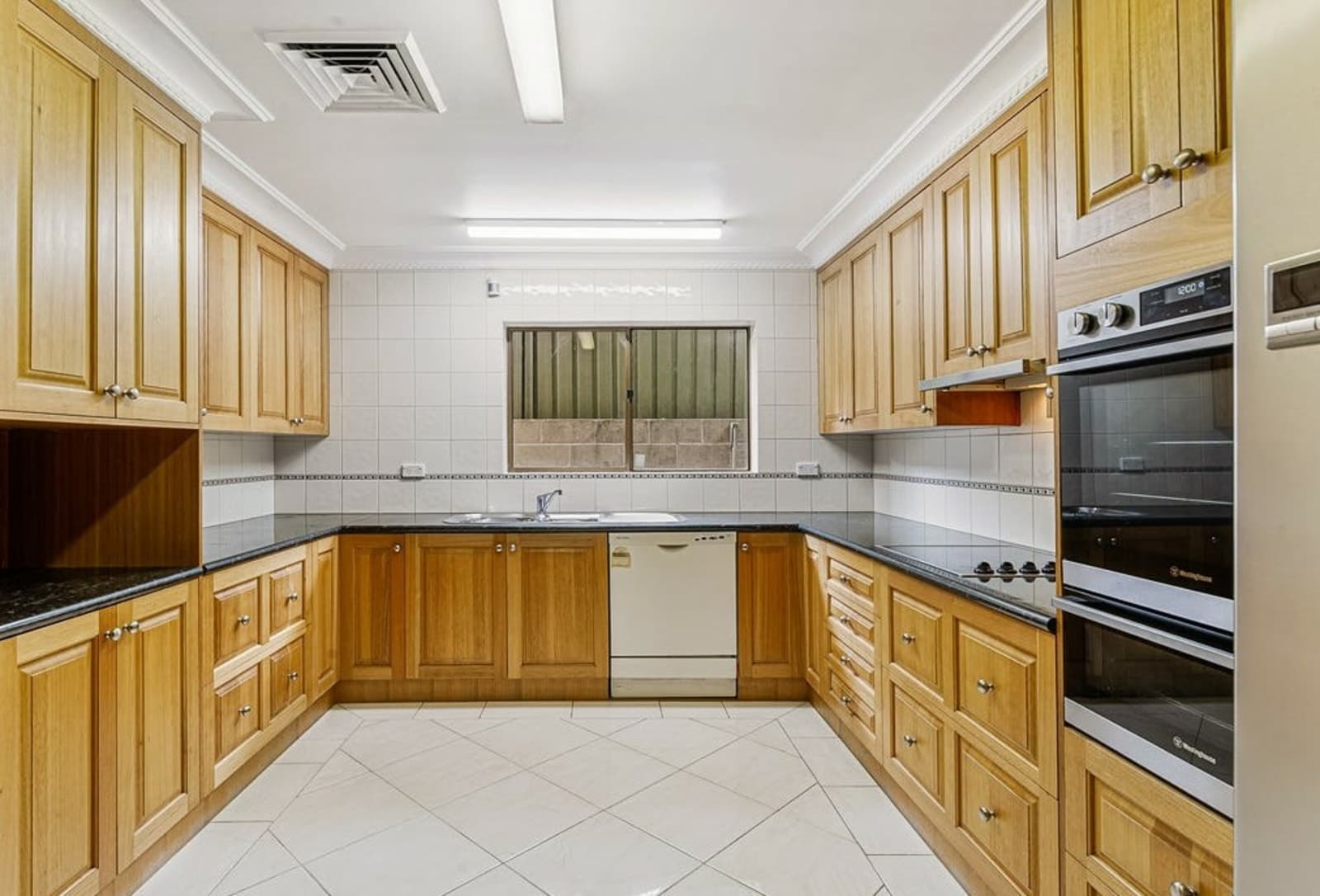 18 Karloon Road, WEST PENNANT HILLS, West Pennant Hills - Thumbnail 4