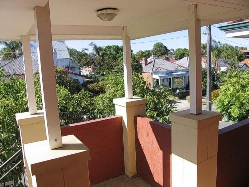 3/39 Chatsworth Road, HIGHGATE, Highgate - Thumbnail 2