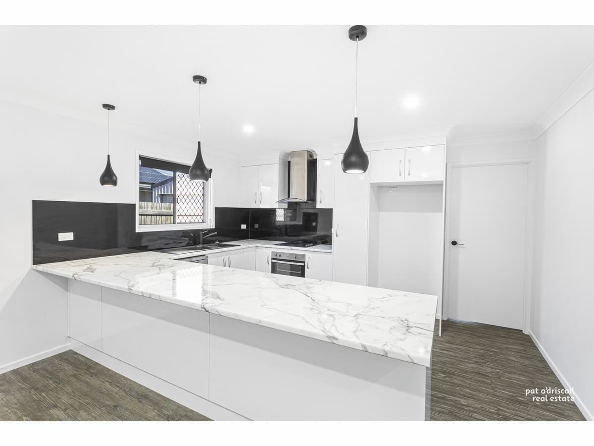 15 Chestnut Avenue, Norman Gardens QLD, Norman Gardens - Thumbnail 2