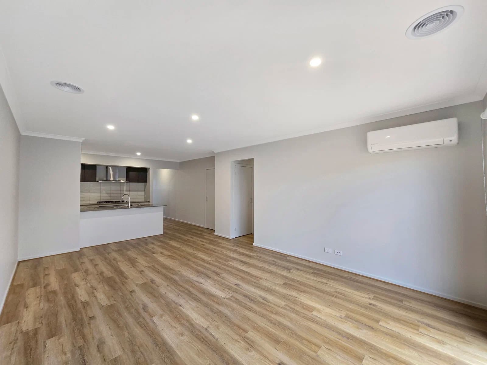 3 Pythais Way,CHARLEMONT, Charlemont - Thumbnail 4