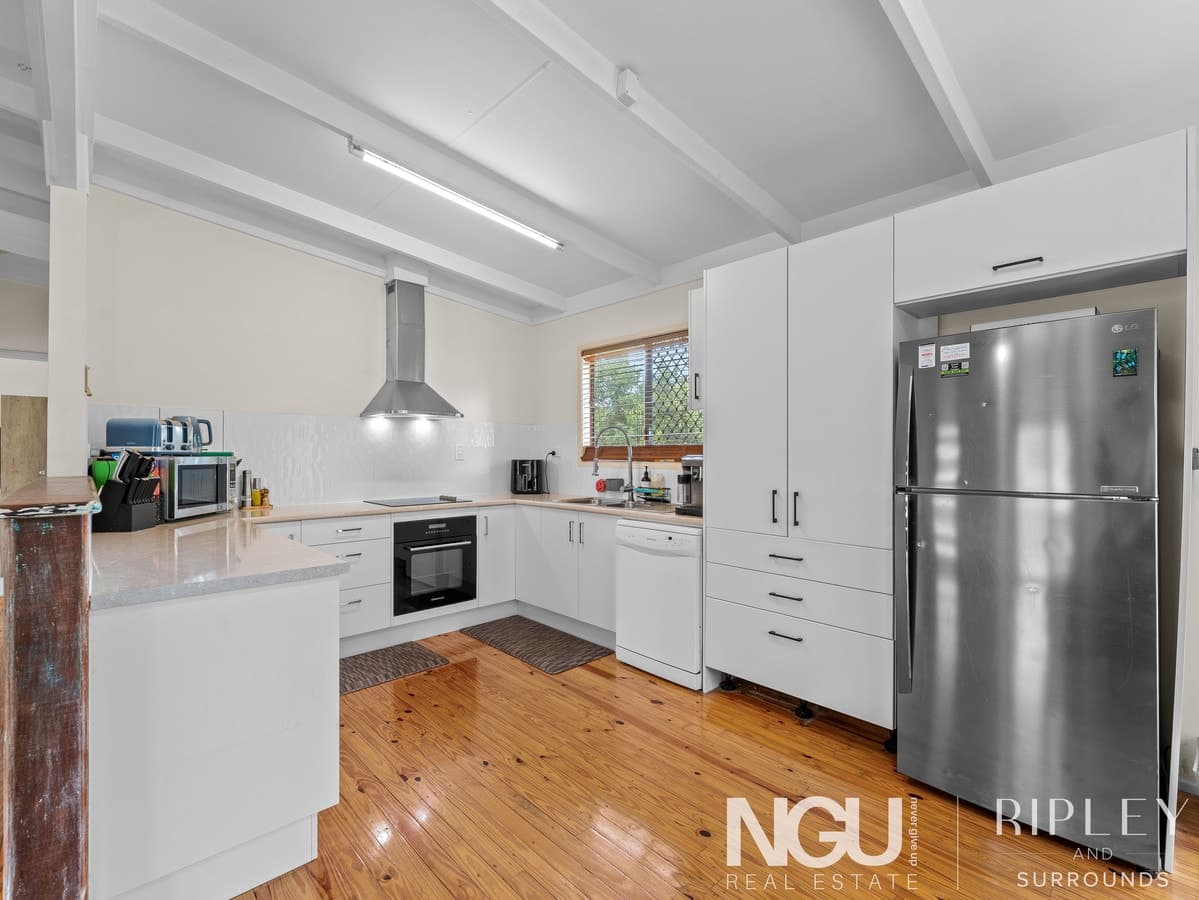 13 Ronald Street, Bundamba QLD 4304, Bundamba - Thumbnail 2