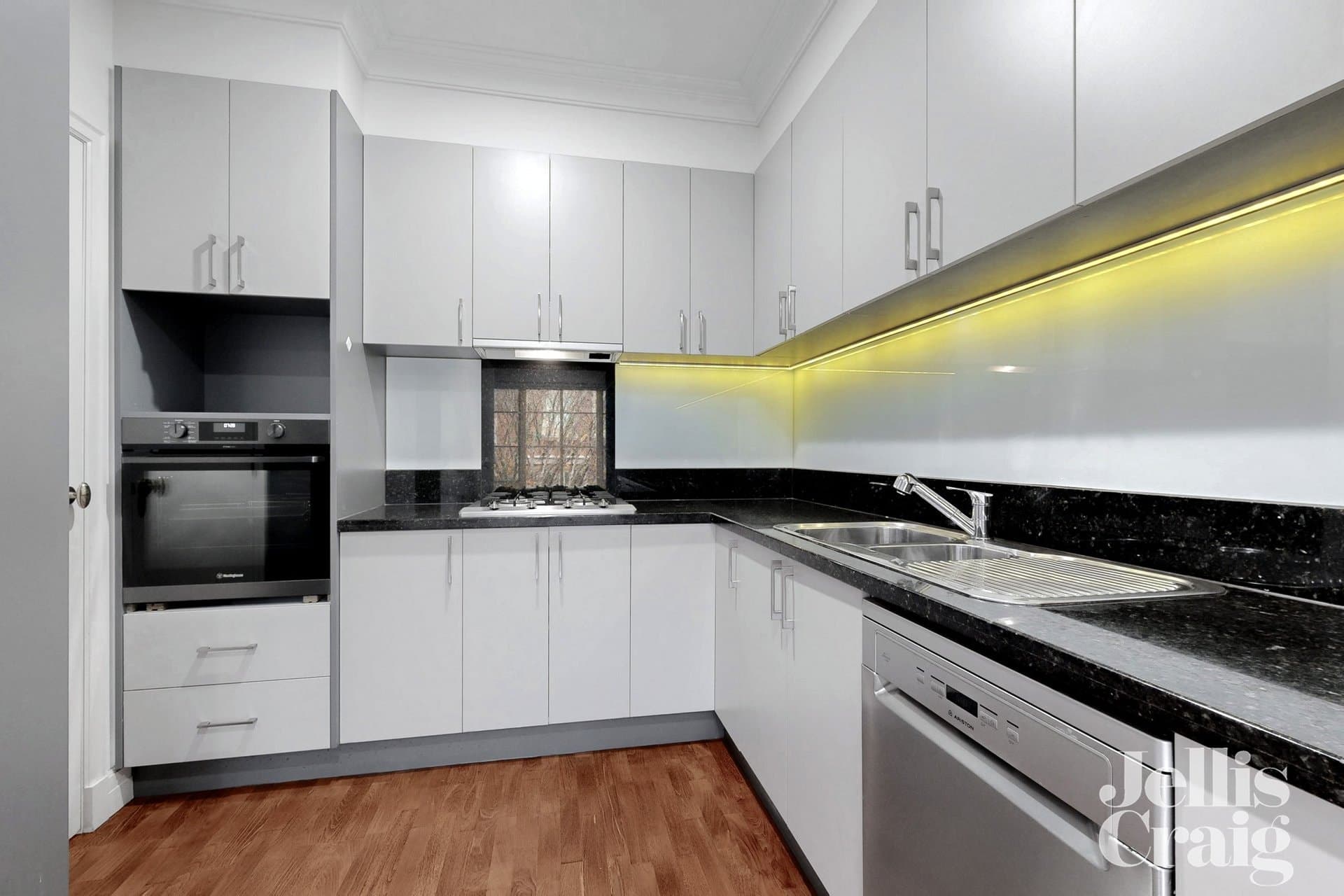 6/12 Copelen Street, South Yarra, South Yarra - Thumbnail 4