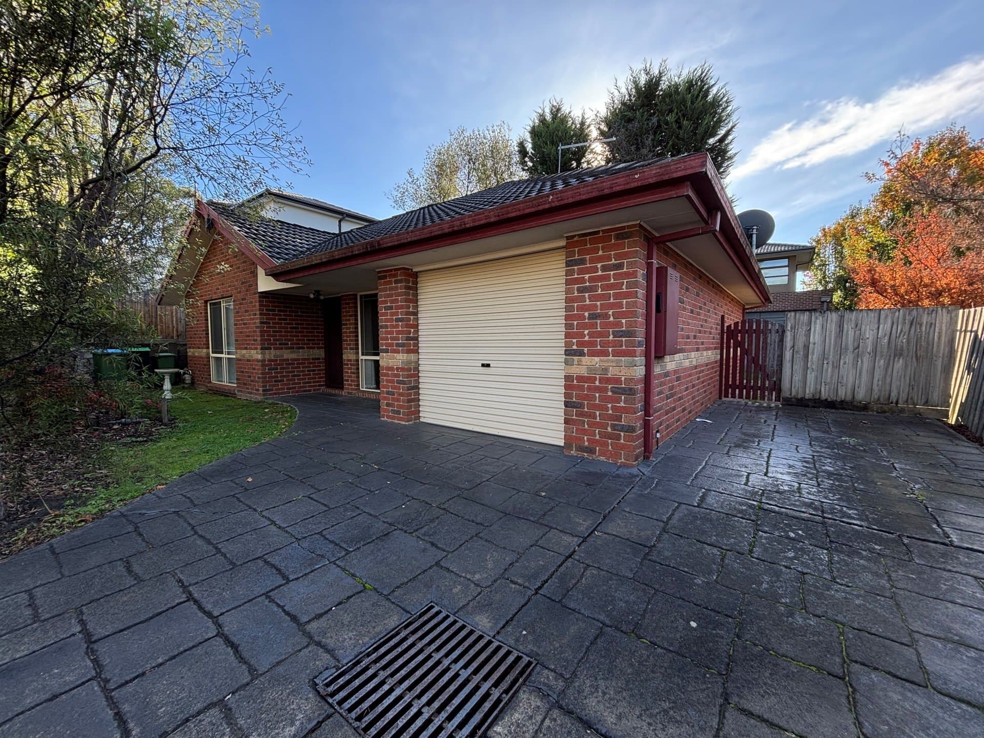 17 Strathallyn Road, Ringwood, Ringwood - Thumbnail 2
