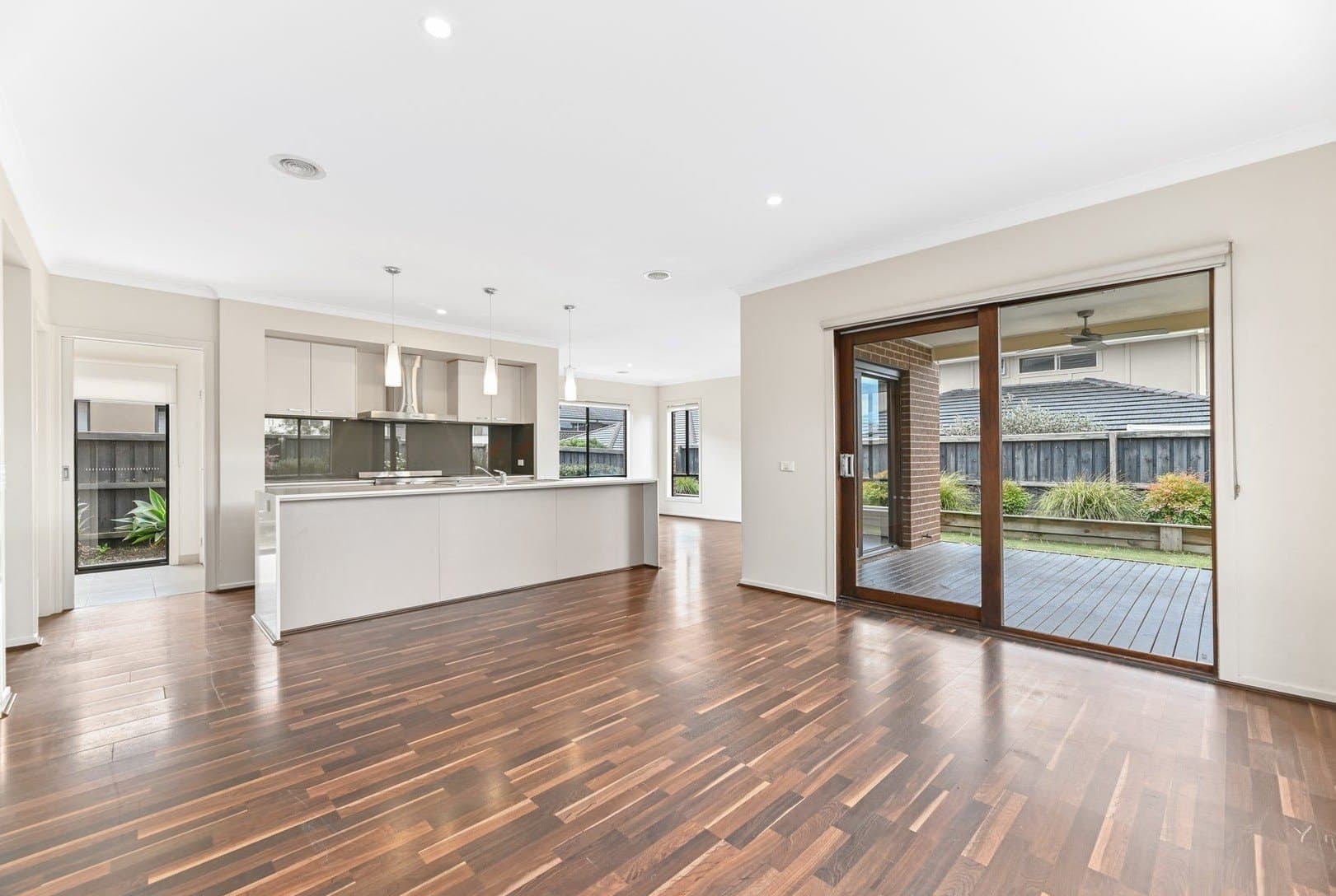 24 Bloom Avenue, Wantirna South, Wantirna South - Thumbnail 2