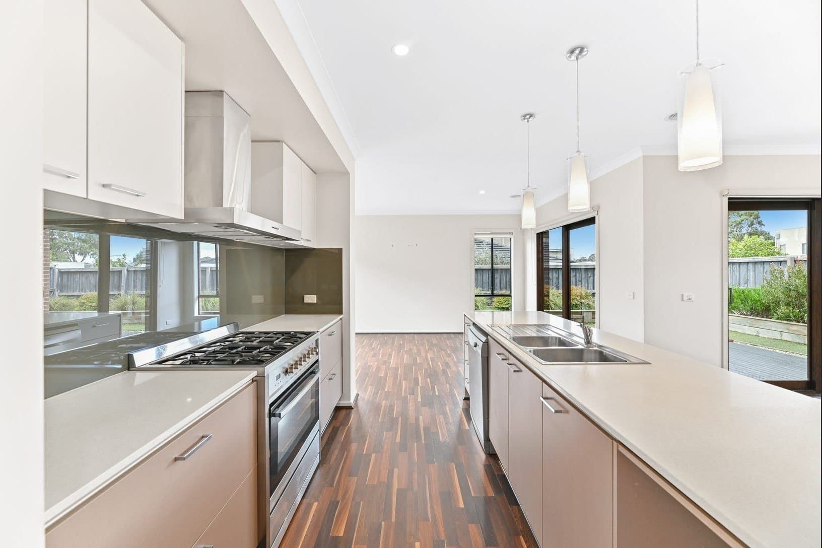 24 Bloom Avenue, Wantirna South, Wantirna South - Thumbnail 3