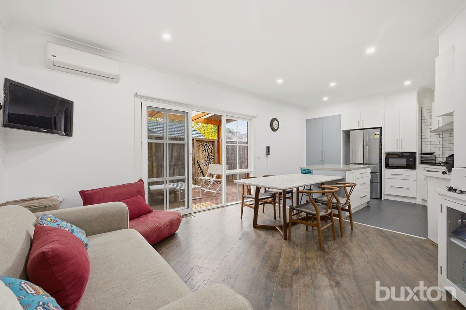 2/17 Peterson Street,
                        
                    
                    
                        
                            Highett, Highett - Thumbnail 3