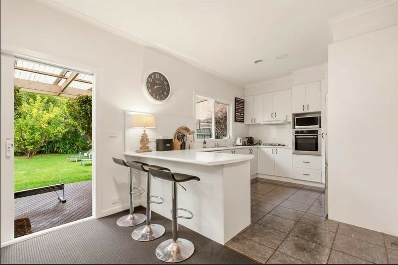 290a St Kilda Street,
                        
                    
                    
                        
                            Brighton, Brighton - Thumbnail 2