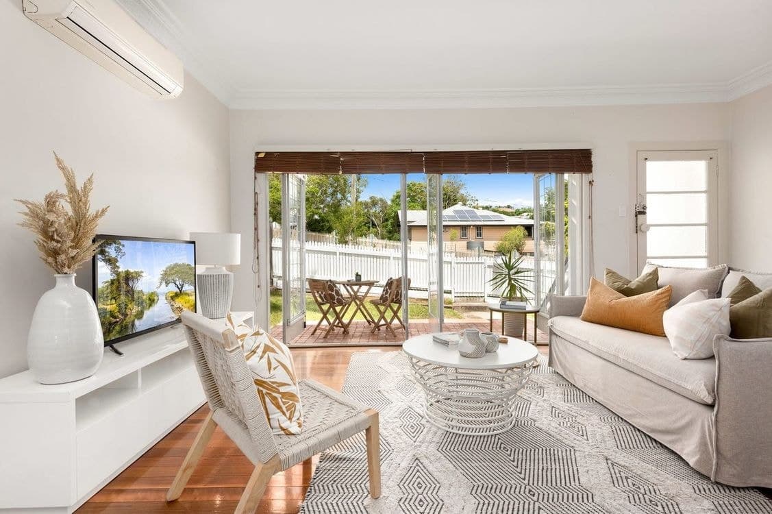 10 Thomson Street, GREENSLOPES, QLD 4120, Greenslopes - Thumbnail 2