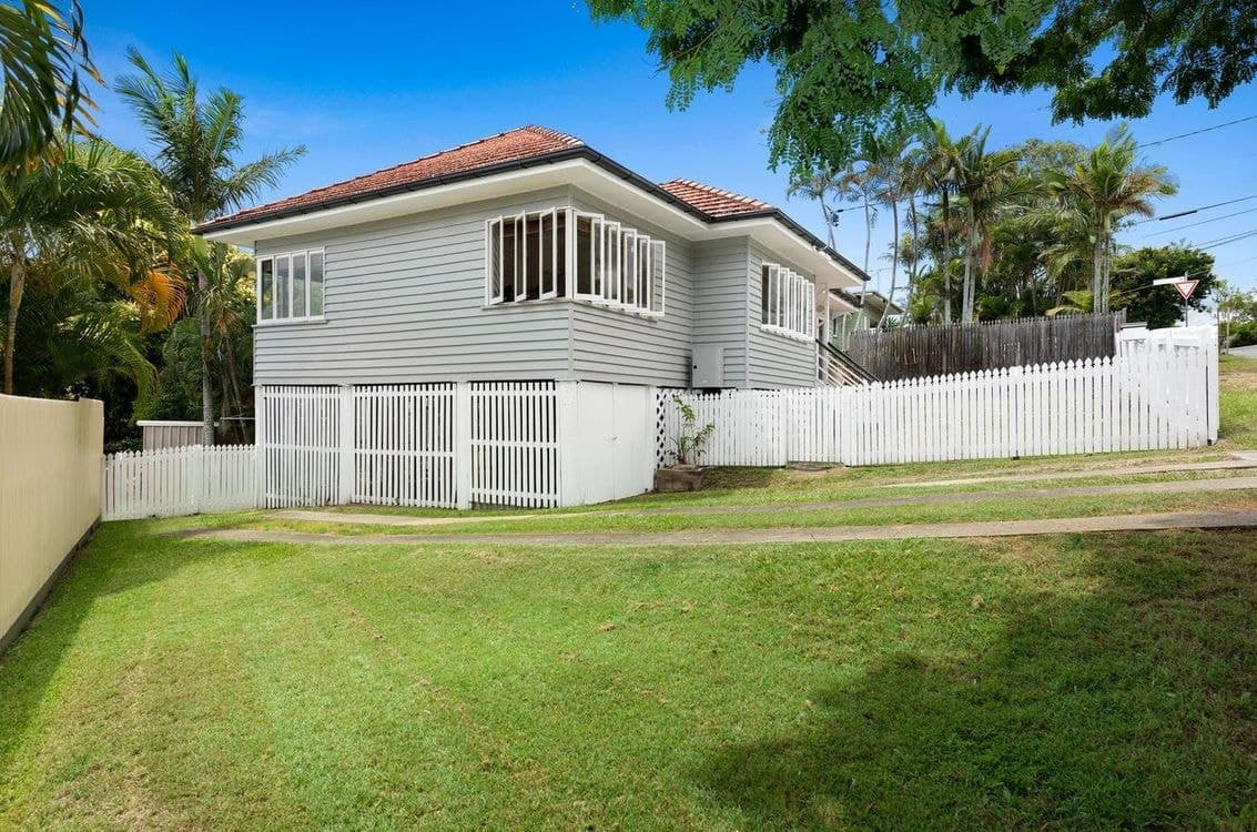 10 Thomson Street, GREENSLOPES, QLD 4120, Greenslopes - Thumbnail 4