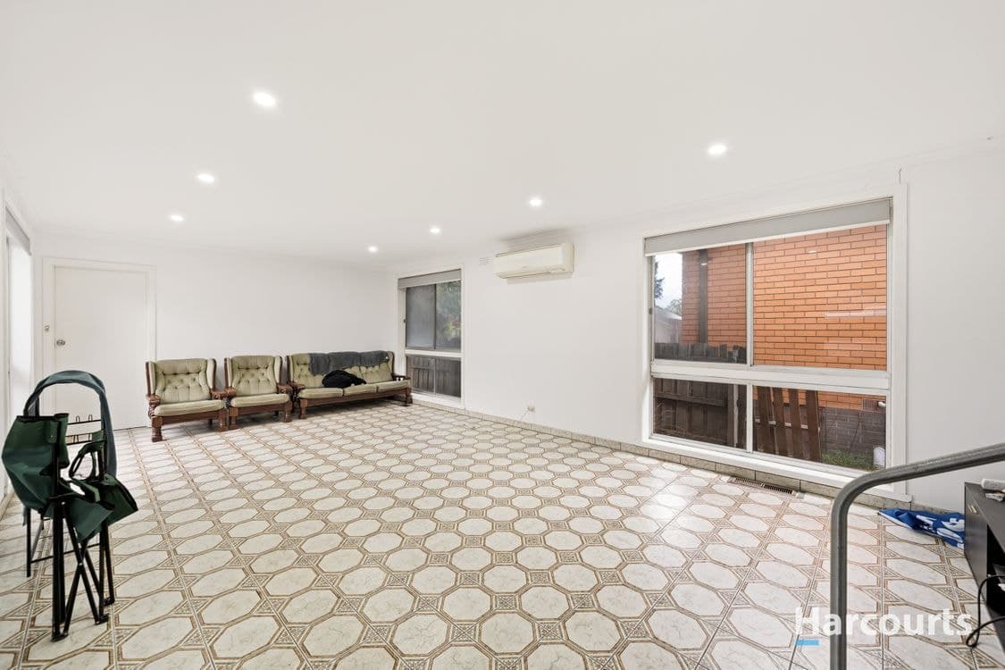 35 Lawley Street, RESERVOIR, VIC 3073, Reservoir - Thumbnail 2