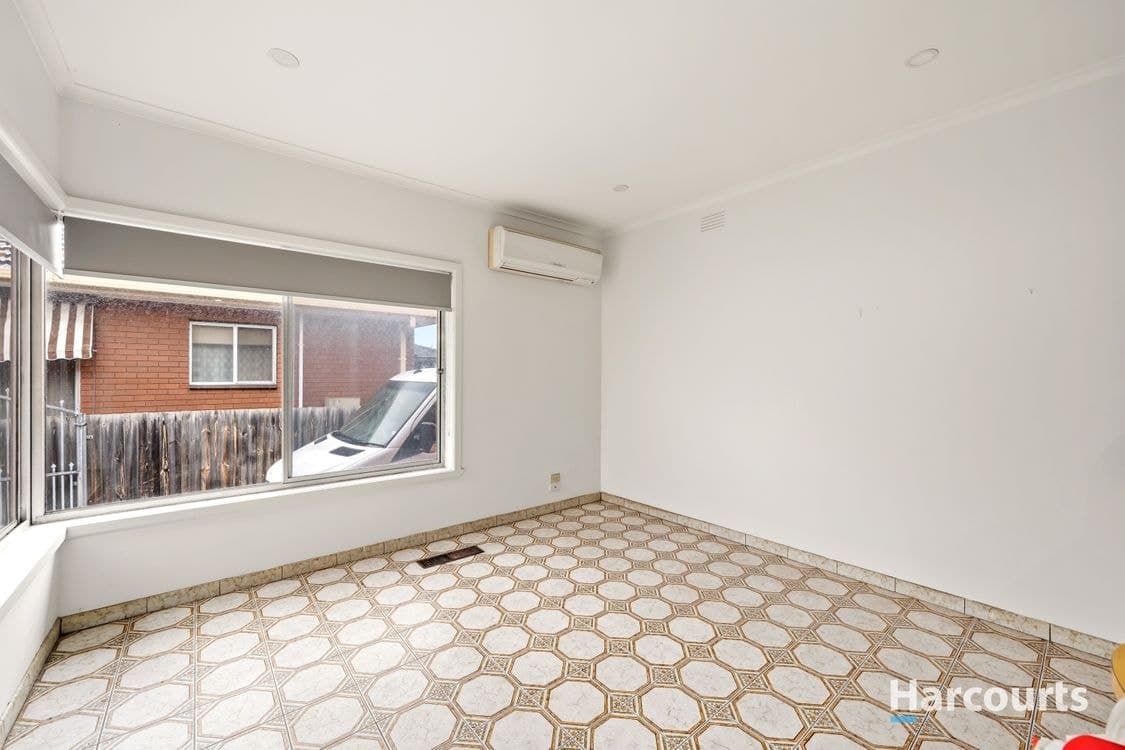 35 Lawley Street, RESERVOIR, VIC 3073, Reservoir - Thumbnail 5