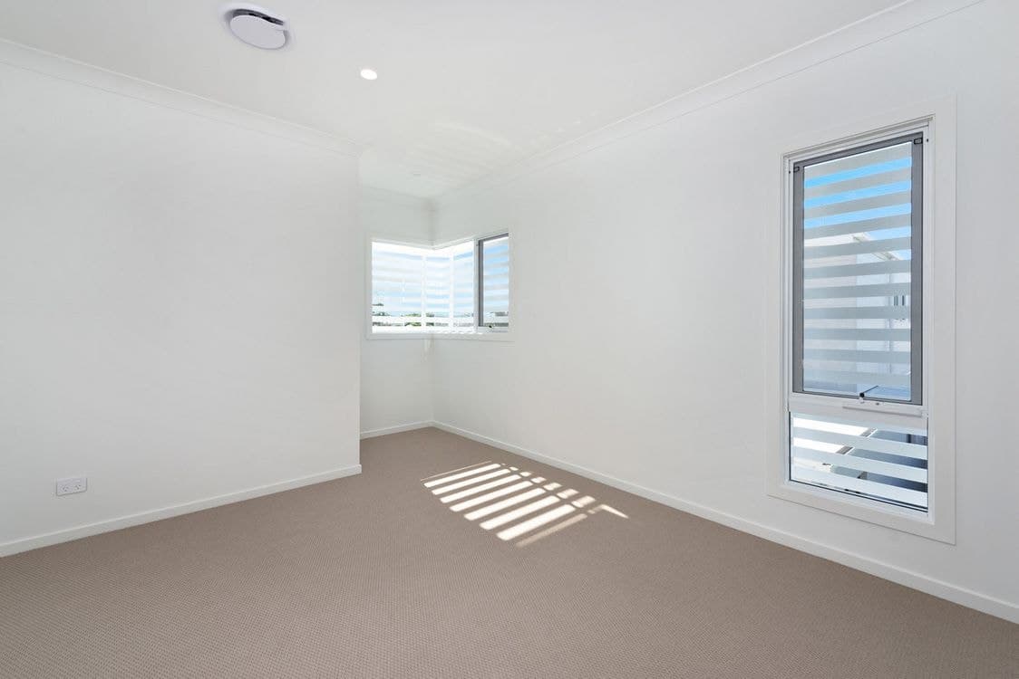 4 Park Cove Boulevard, Hope Island, QLD 4212, Hope Island - Thumbnail 5