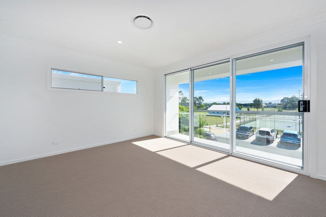 4 Park Cove Boulevard, Hope Island, QLD 4212, Hope Island - Thumbnail 7