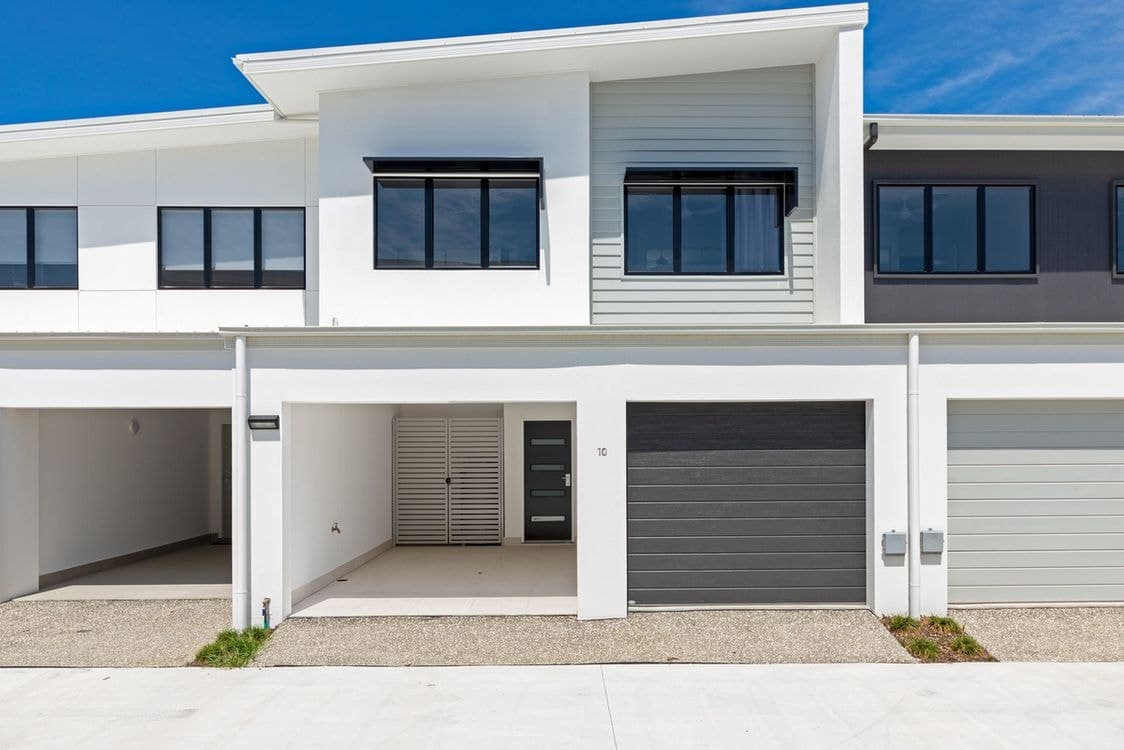10/35 Sickle Avenue, Hope Island, QLD 4212, Hope Island - Image 1