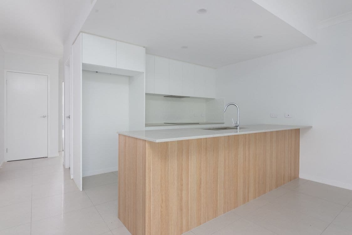 10/35 Sickle Avenue, Hope Island, QLD 4212, Hope Island - Thumbnail 5