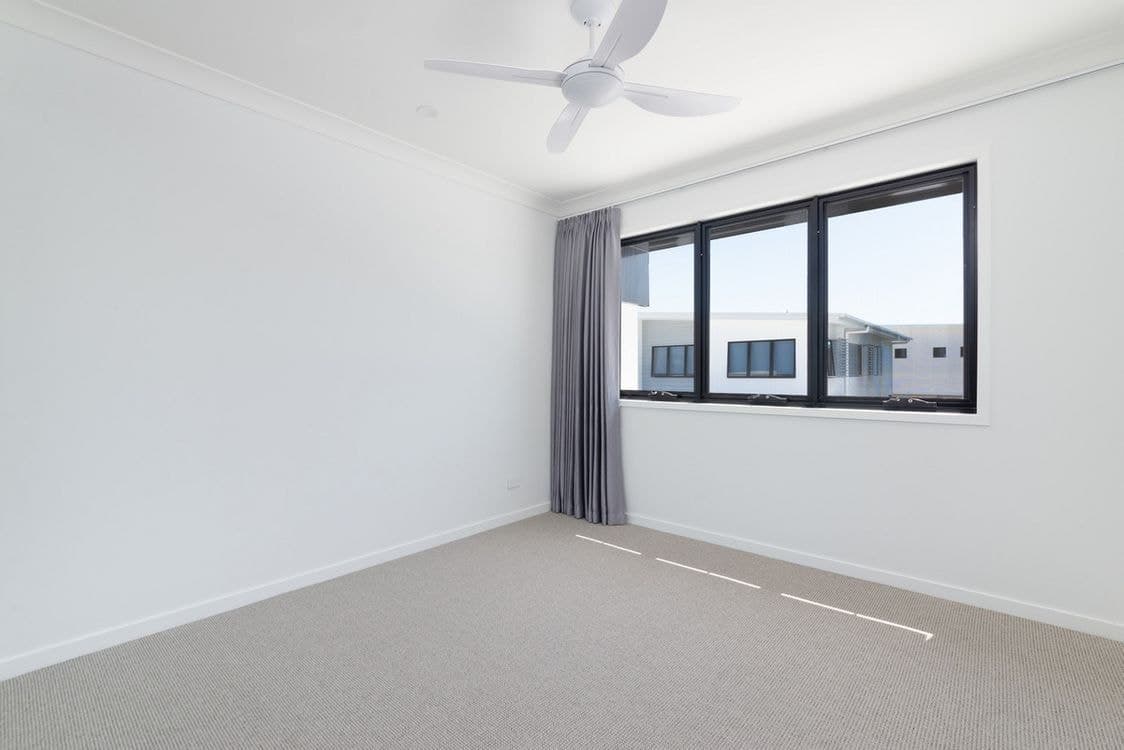 10/35 Sickle Avenue, Hope Island, QLD 4212, Hope Island - Thumbnail 6