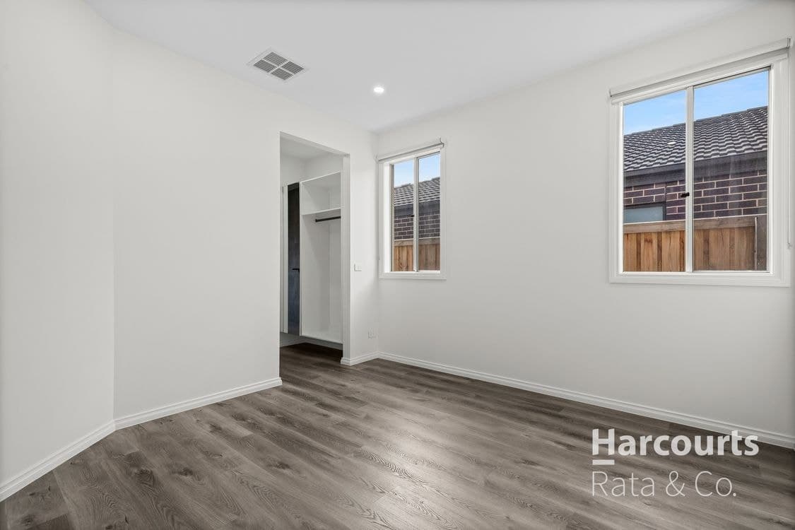 39 Dysart Road, Donnybrook, VIC 3064, Donnybrook - Thumbnail 4