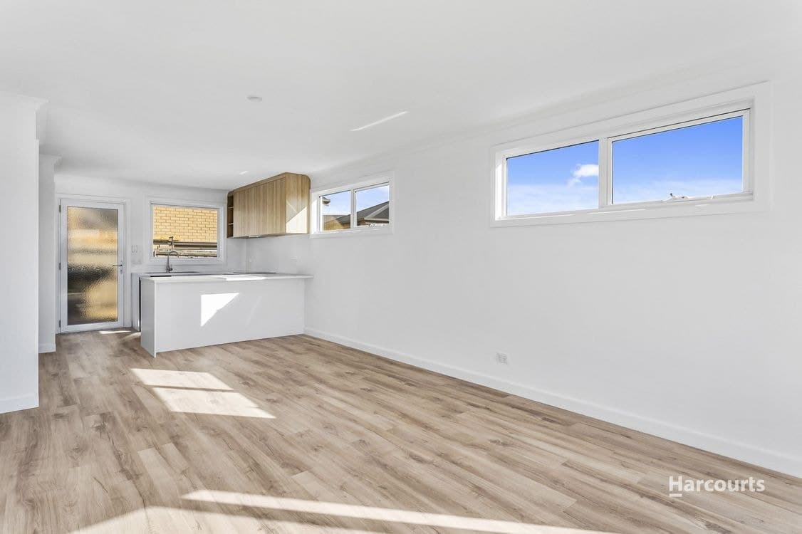 2/24 Sandpiper Drive, MIDWAY POINT, TAS 7171, Midway Point - Thumbnail 2
