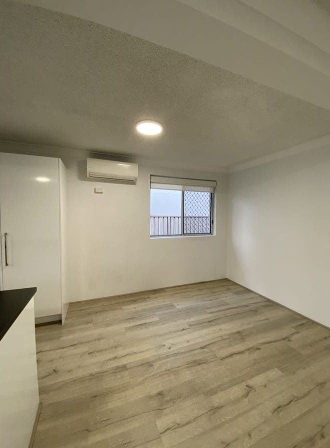 1/22 Charlotte St, WYNNUM, QLD 4178, Wynnum - Thumbnail 4