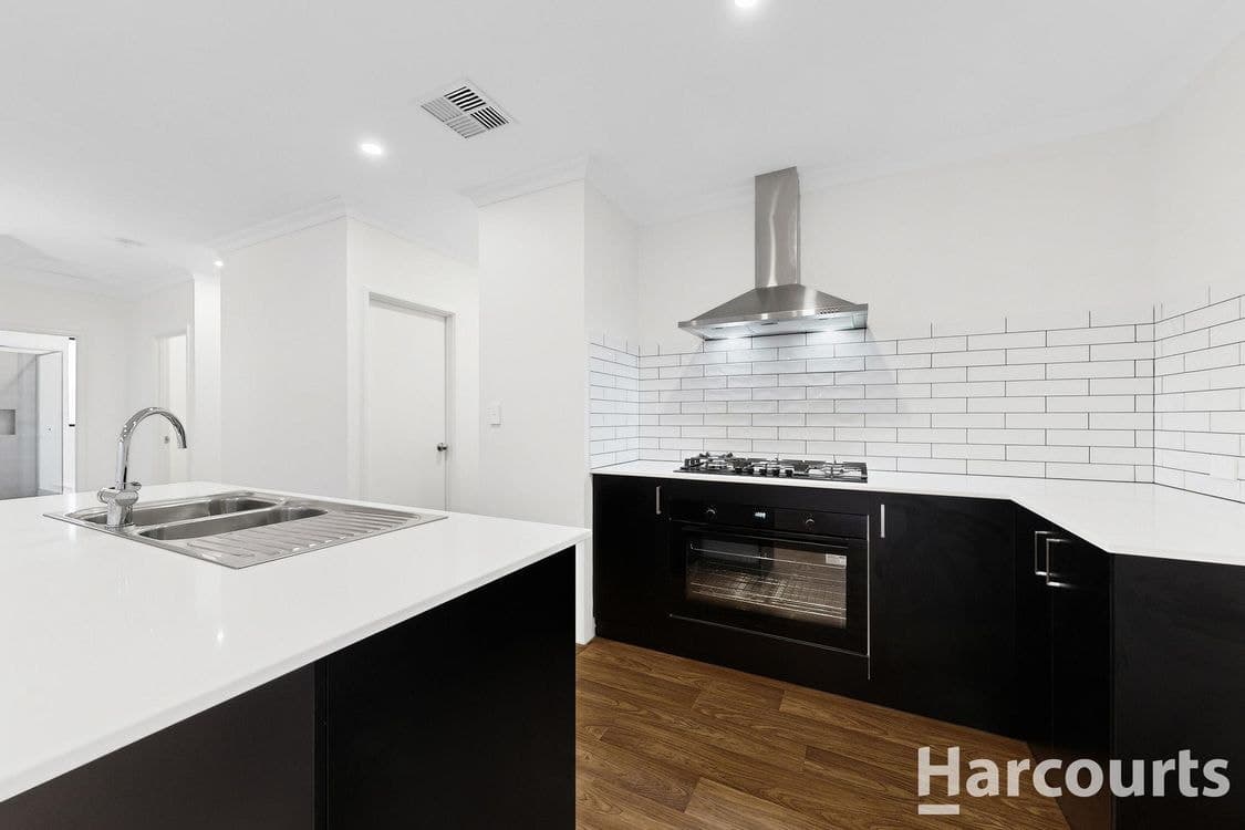 34 Conimbla Road, CLARKSON, WA 6030, Clarkson - Thumbnail 2
