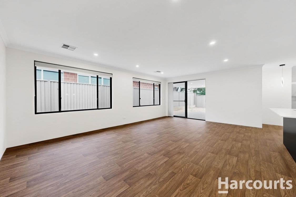 34 Conimbla Road, CLARKSON, WA 6030, Clarkson - Thumbnail 6