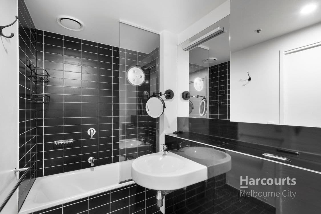2311/620 Collins Street, MELBOURNE, VIC 3000, Melbourne - Thumbnail 5