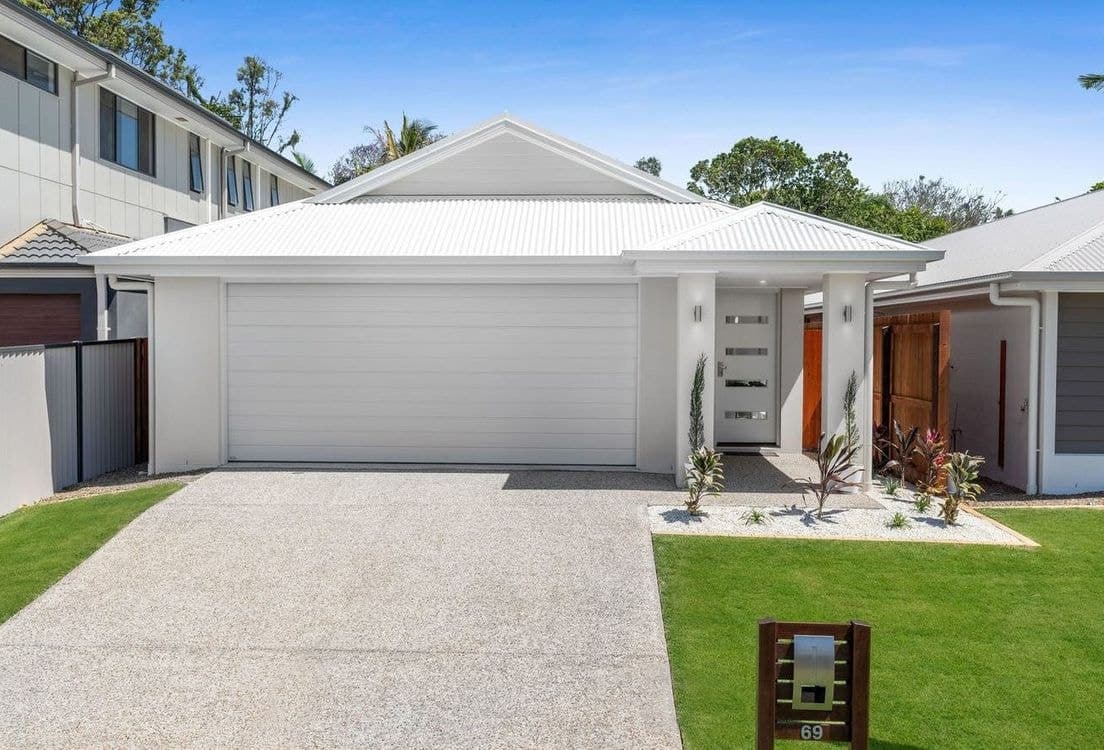 69 Hutton Avenue, WYNNUM, QLD 4178, Manly West - Image 1