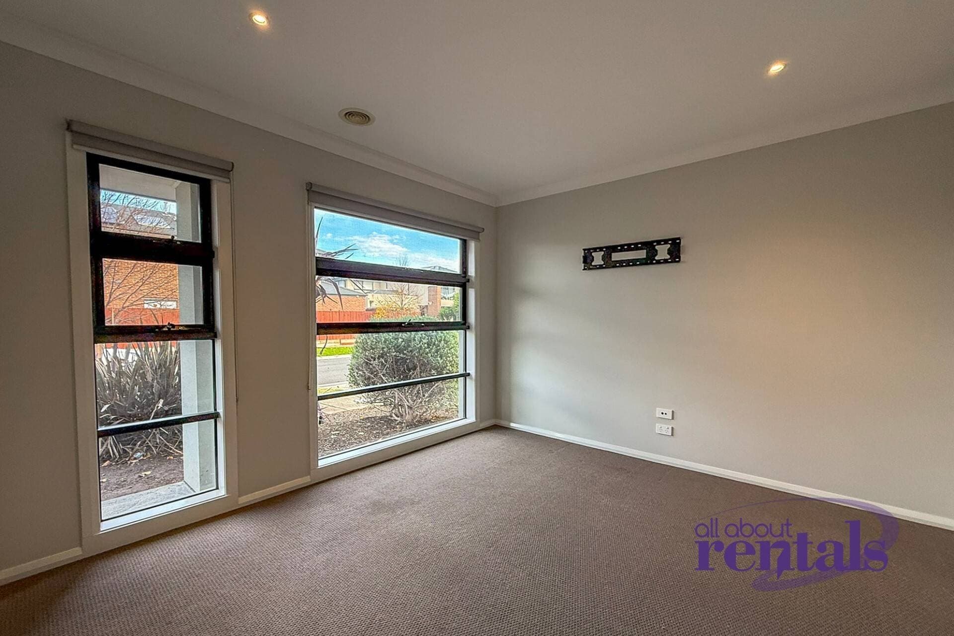 44 Shanks Drive, Berwick VIC 3806, Berwick - Thumbnail 3