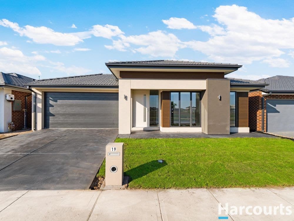 19 COMPANIONSHIP DRIVE, CLYDE NORTH, VIC 3978, Clyde North - Image 1