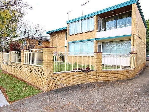 4/259 Cornwall Street, GREENSLOPES, QLD 4120, Greenslopes - Image 1