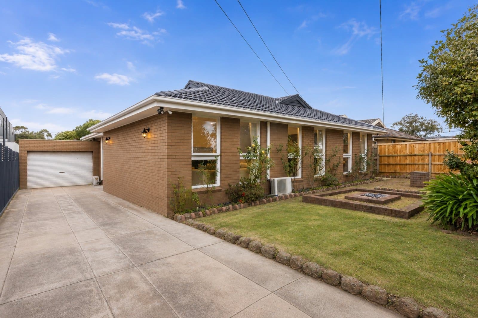 10 Greenock Crescent,
Wantirna, Wantirna - Image 1