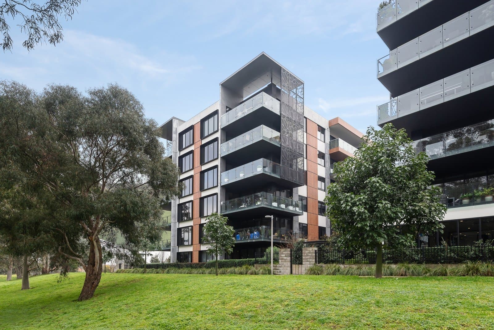 305/9B Remington Drive,
                        
                    
                    
                        
                            Highett, Highett - Image 1