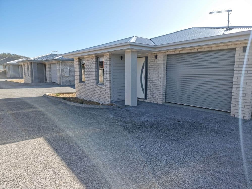 2/3 Jardinelle Road, ROKEBY, TAS 7019, Rokeby - Image 1