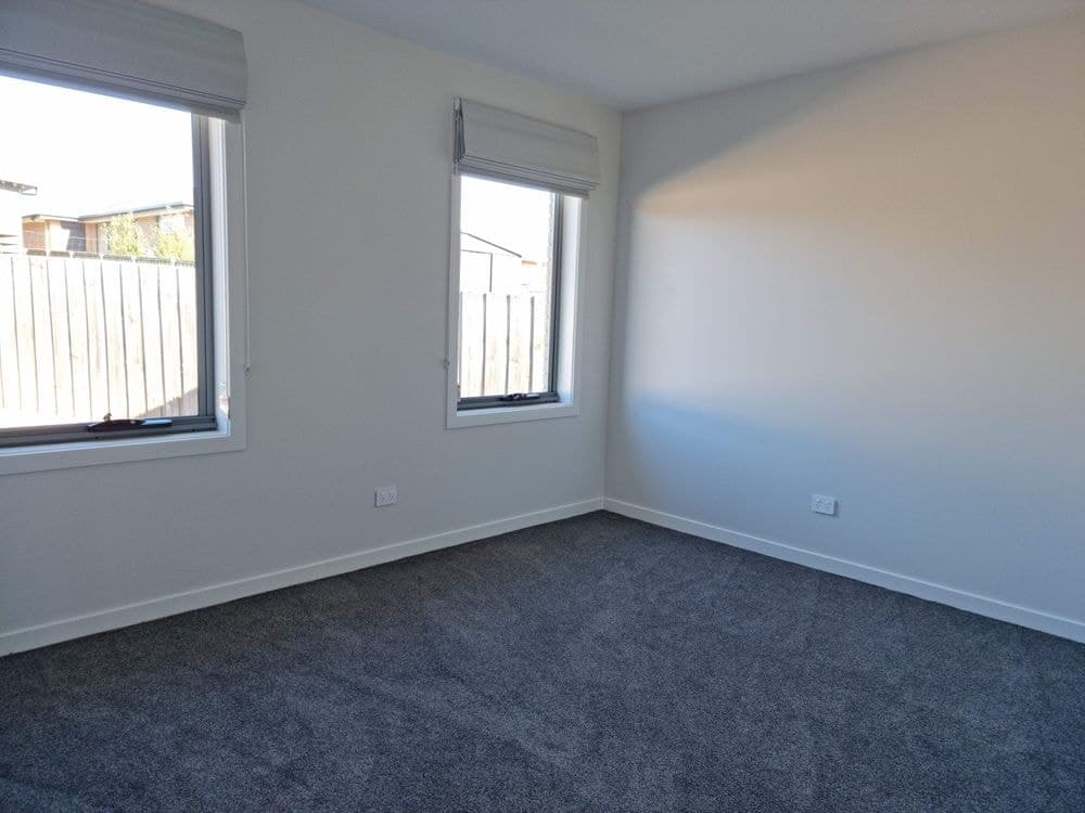 2/3 Jardinelle Road, ROKEBY, TAS 7019, Rokeby - Thumbnail 2