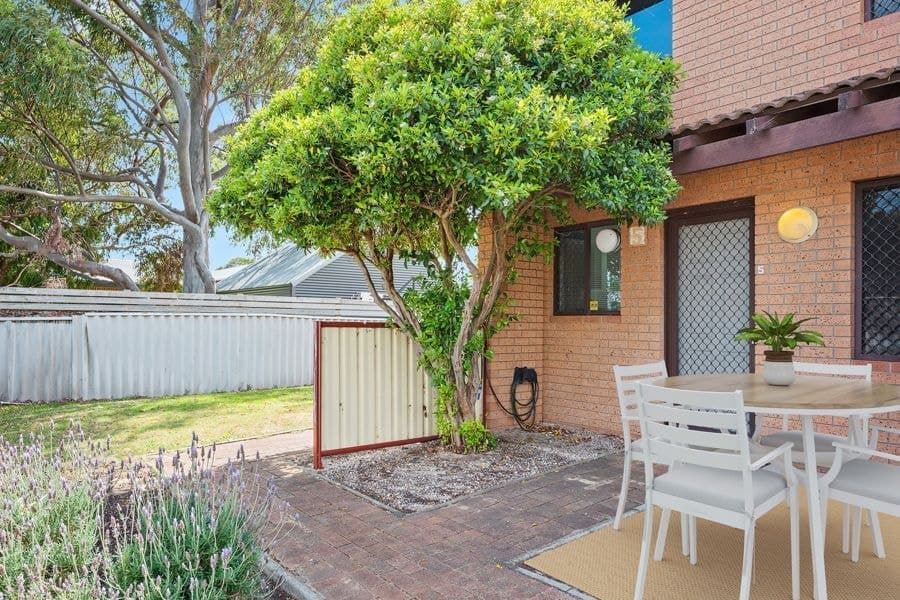 5/4 Braund Street, BUNBURY, WA 6230, Bunbury - Thumbnail 2